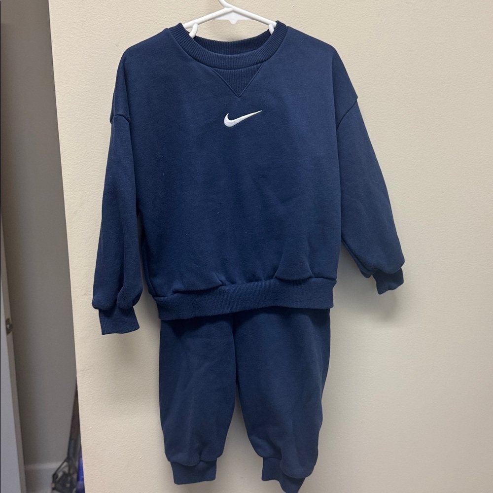 Nike Navy sweat set